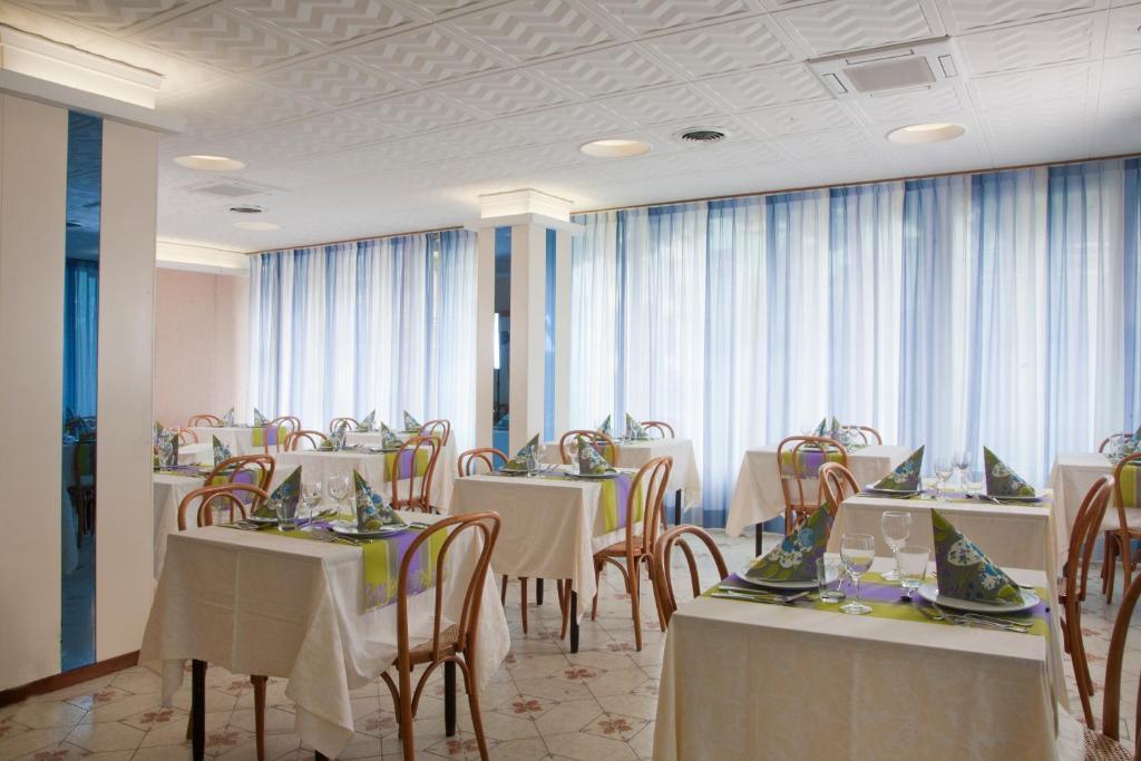 Hotel Norma Misano Adriatico Exterior foto