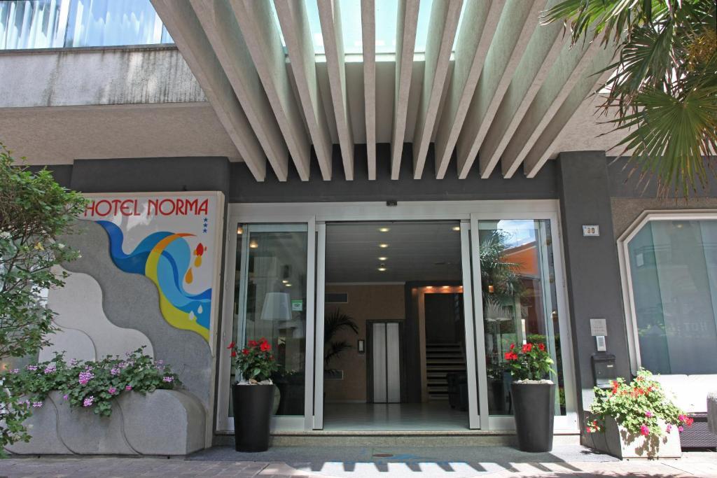 Hotel Norma Misano Adriatico Exterior foto