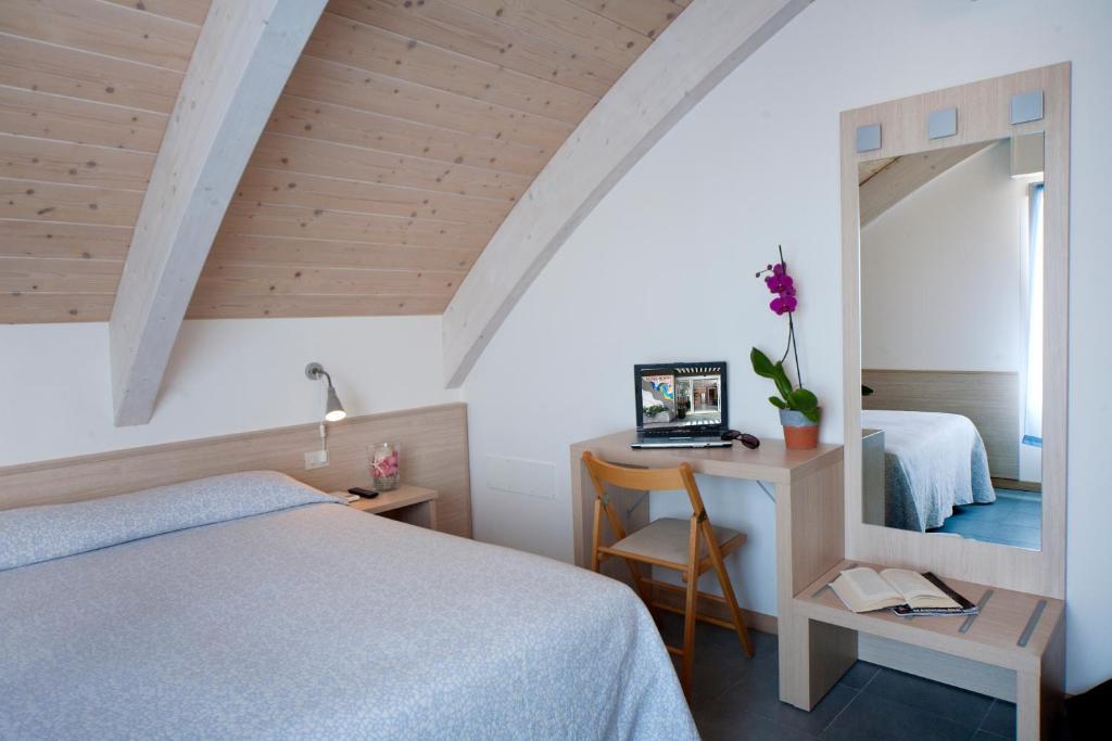 Hotel Norma Misano Adriatico Zimmer foto